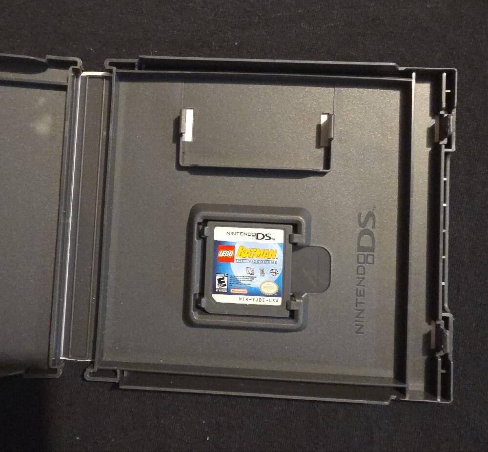 Lego Batman The Videogame Nintendo DS - Black, Yellow, Gray - Picture 4 of 5